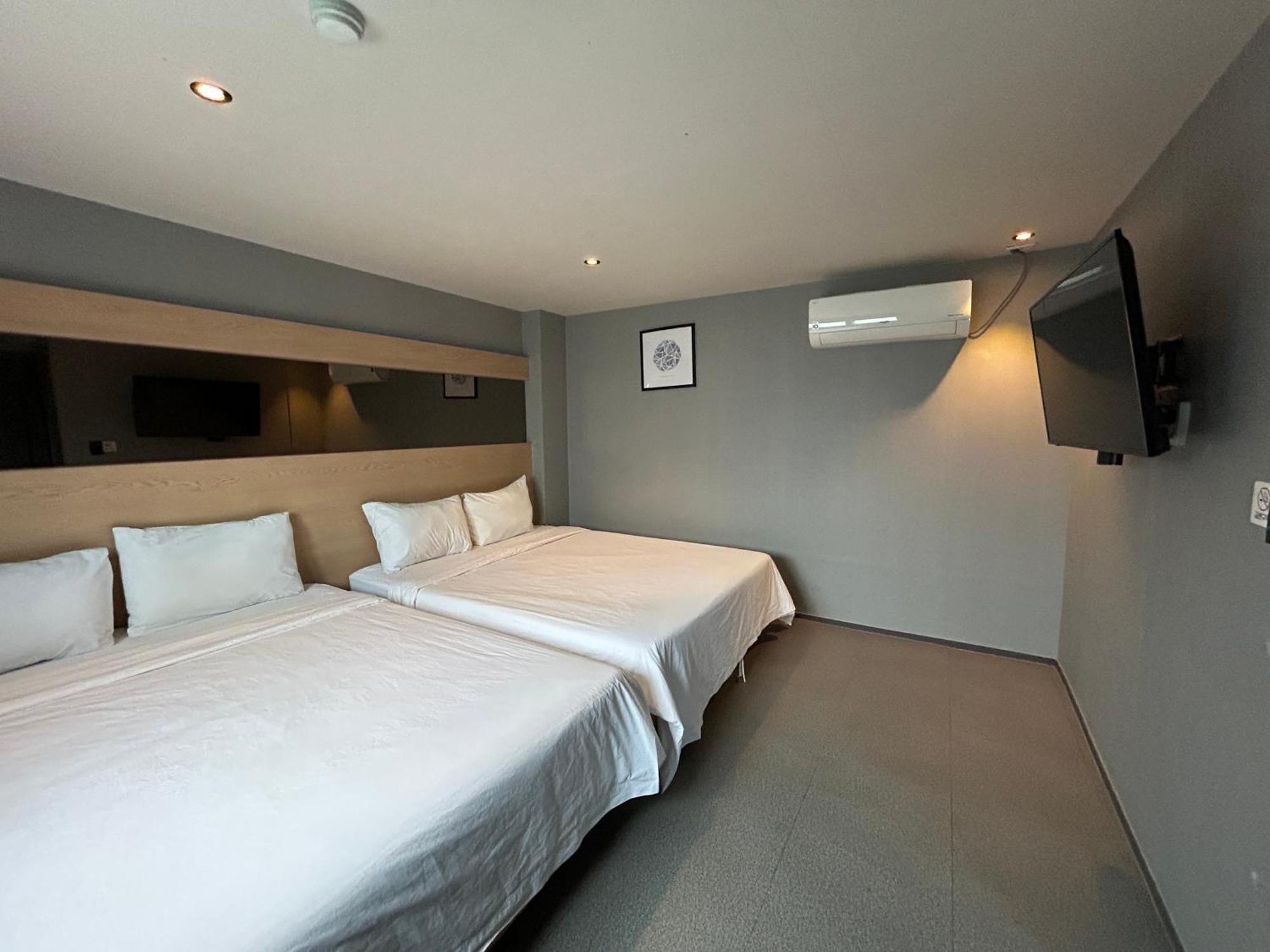גאוז'ה Deluxe Motel מראה חיצוני תמונה