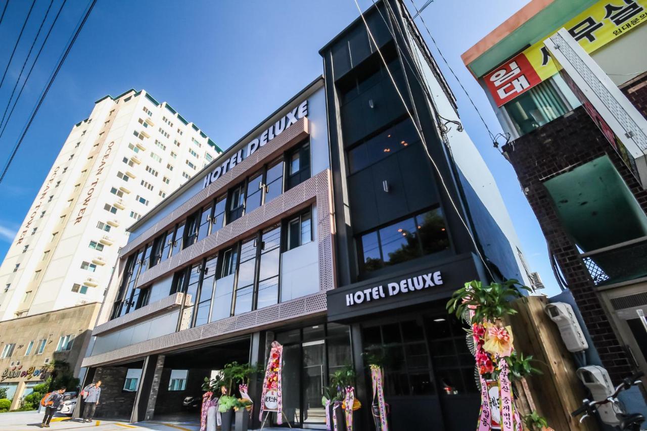 גאוז'ה Deluxe Motel מראה חיצוני תמונה
