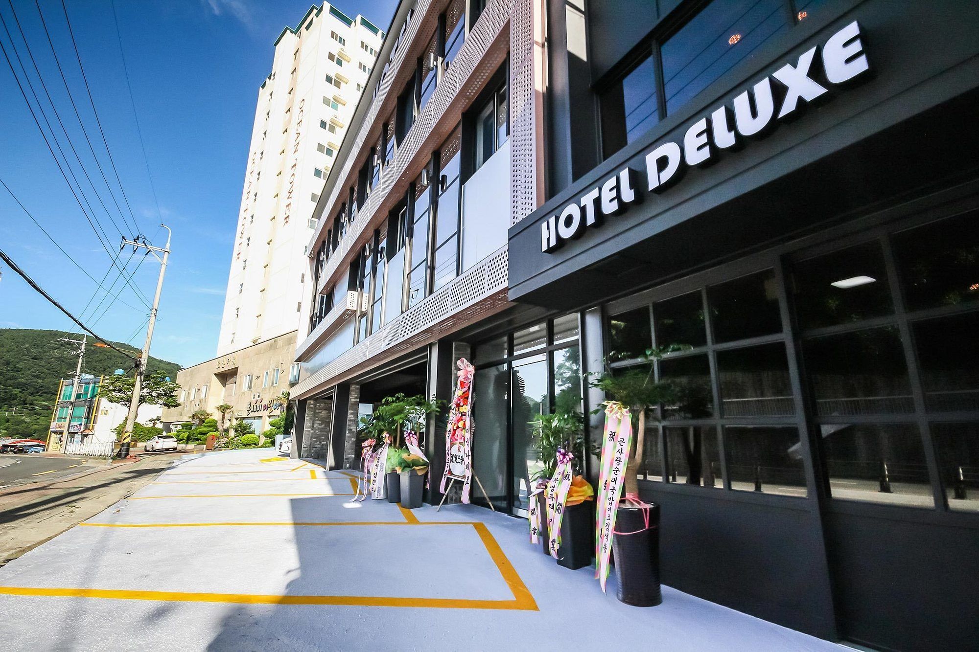 גאוז'ה Deluxe Motel מראה חיצוני תמונה